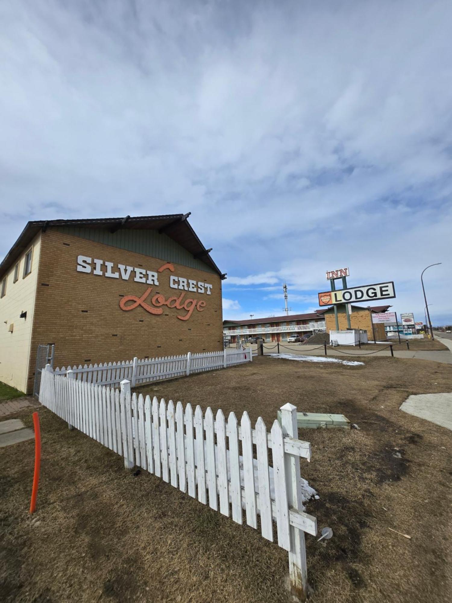 Silver Crest Lodge Grande Prairie Exterior foto
